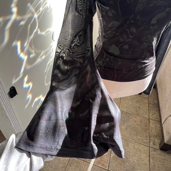 Killstar Vipera top size small green black 2pc goth witchy flare sleeve - Picture 4 of 6